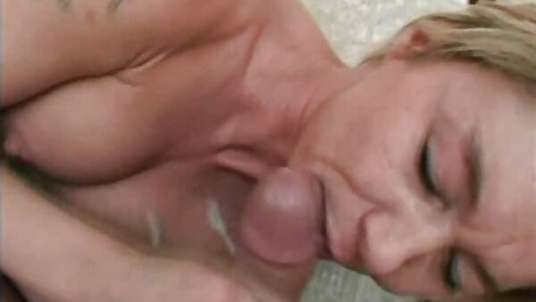 Алиса Диор ги има најдобрите природни бокали и роговиден грабеж